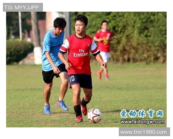 足球女神娜娜：从草根到巅峰，演绎传奇人生与绿茵场上的风采