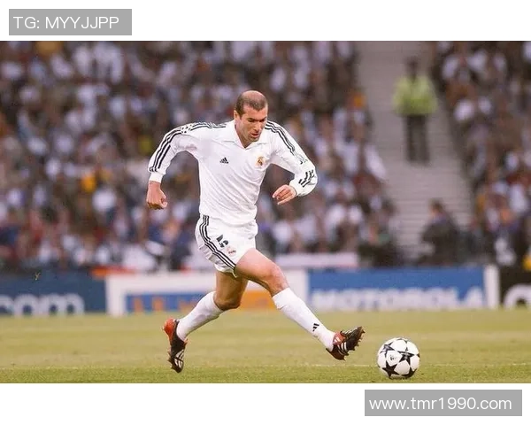 皇马足球巨星传奇之路：从齐达内到本泽马的辉煌历程与未来展望